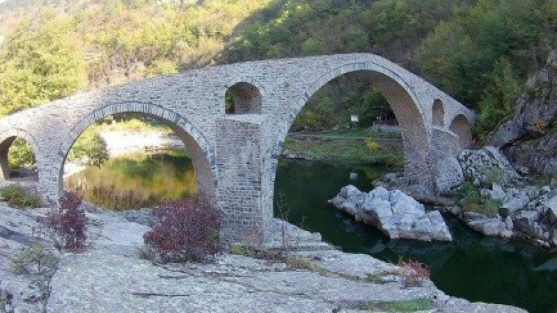 Зображення Гірський арочний міст